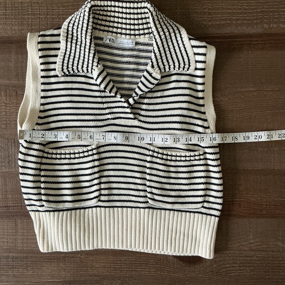 Zara Black and White Striped Knit Top Front Pockets and Collar - Picture 6 of 7